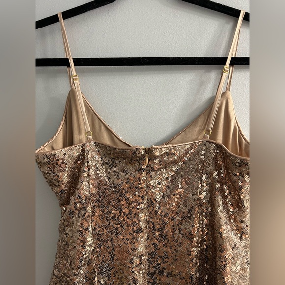 NWT lulus Disco Nights Rose Gold Sequin Bodycon Mini Dress - Picture 9 of 11